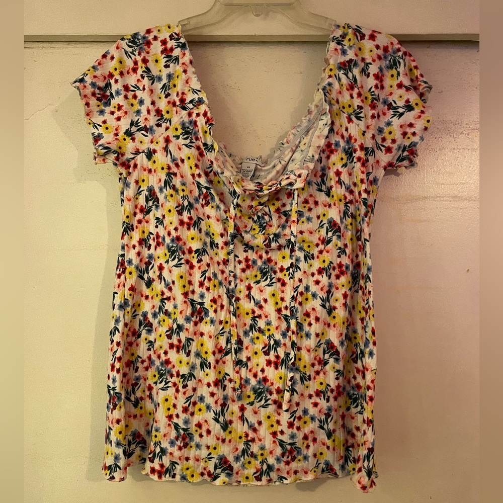 Floral top